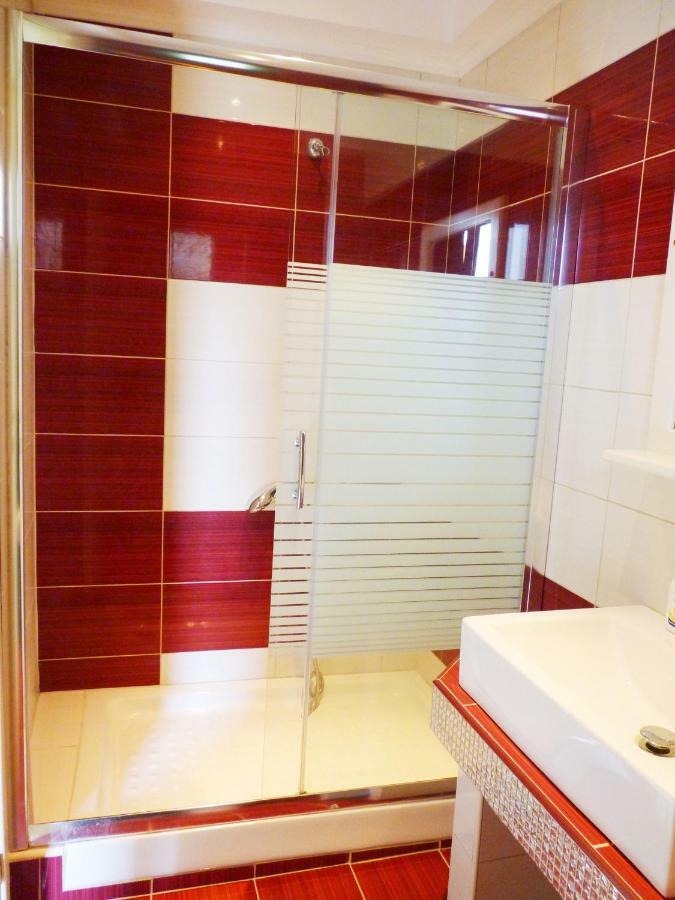 Yannis Apartments Afytos Eksteriør bilde