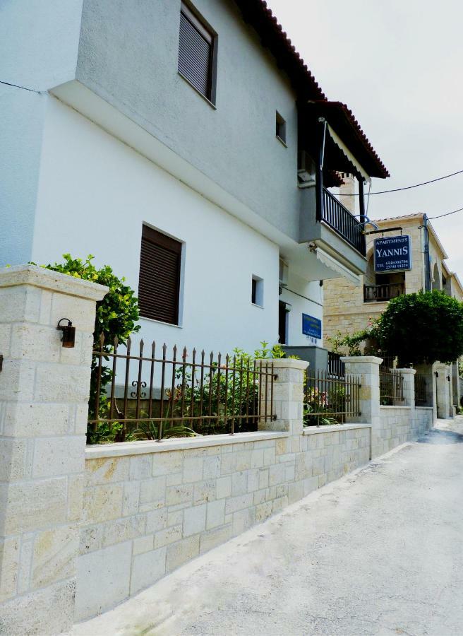 Yannis Apartments Afytos Eksteriør bilde