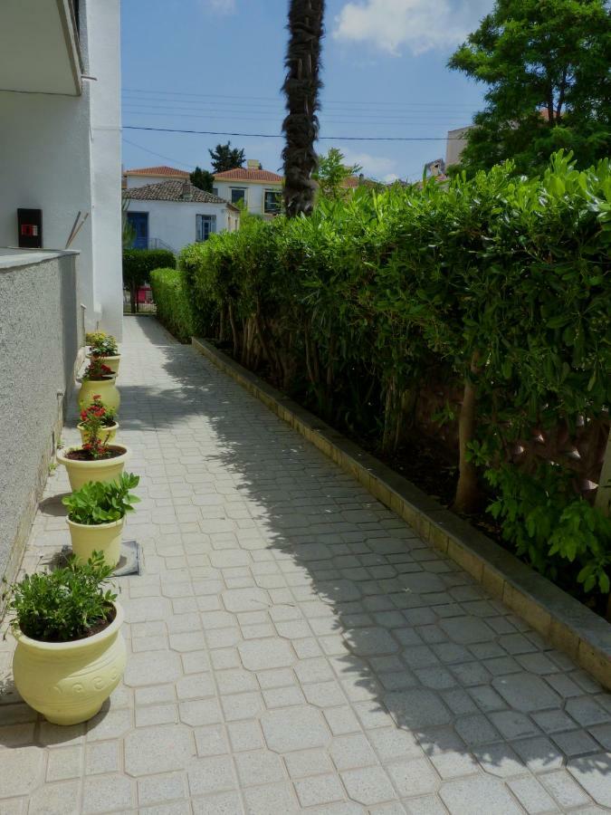 Yannis Apartments Afytos Eksteriør bilde